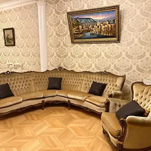 King Ln Тбилиси